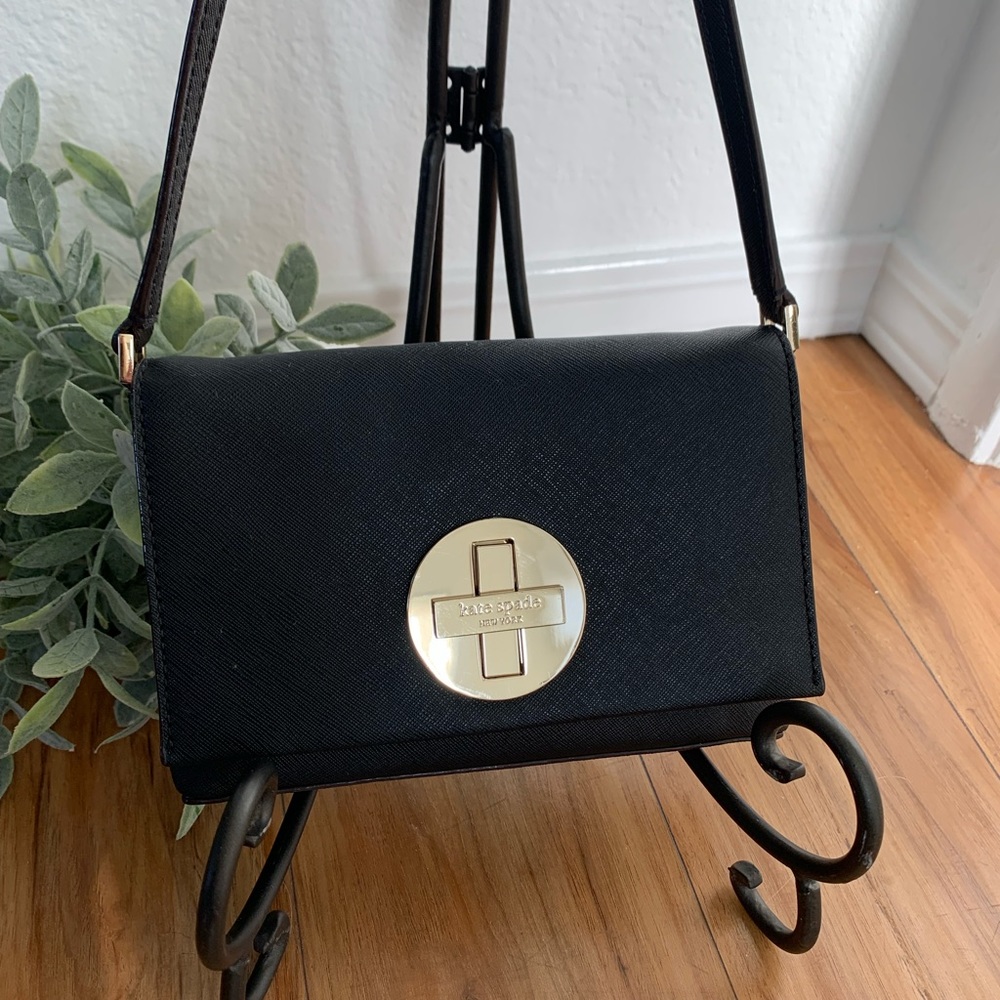 ~♠️Kate Spade New York Newbury Lane Sally Crossbody (Black)♠️~